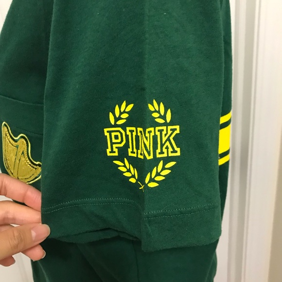 Pink Victoria’s Secret collegiate University of Oregon Ducks tee green small - Picture 3 of 7